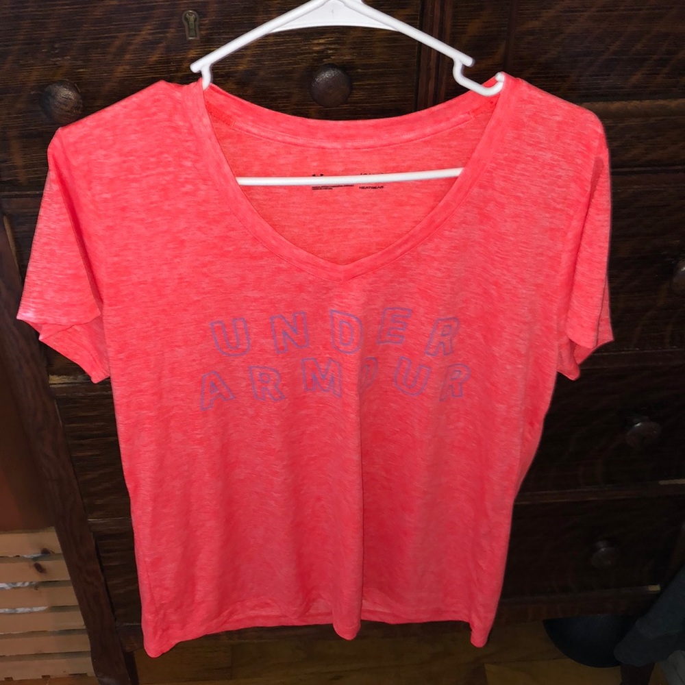 BRAND NEW!! UNDER ARMOUR SHIRT
